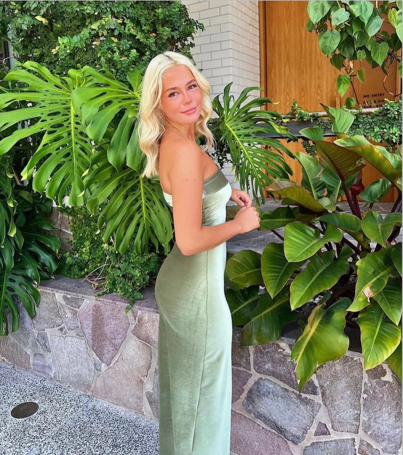 7th & York Camryn Maxi (Olive)
