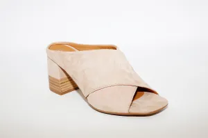 ALPE - 4679 Block Heel Beige Mule