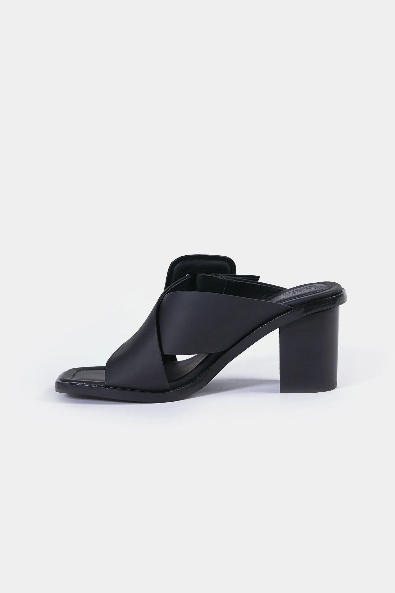 Bay Mule Black