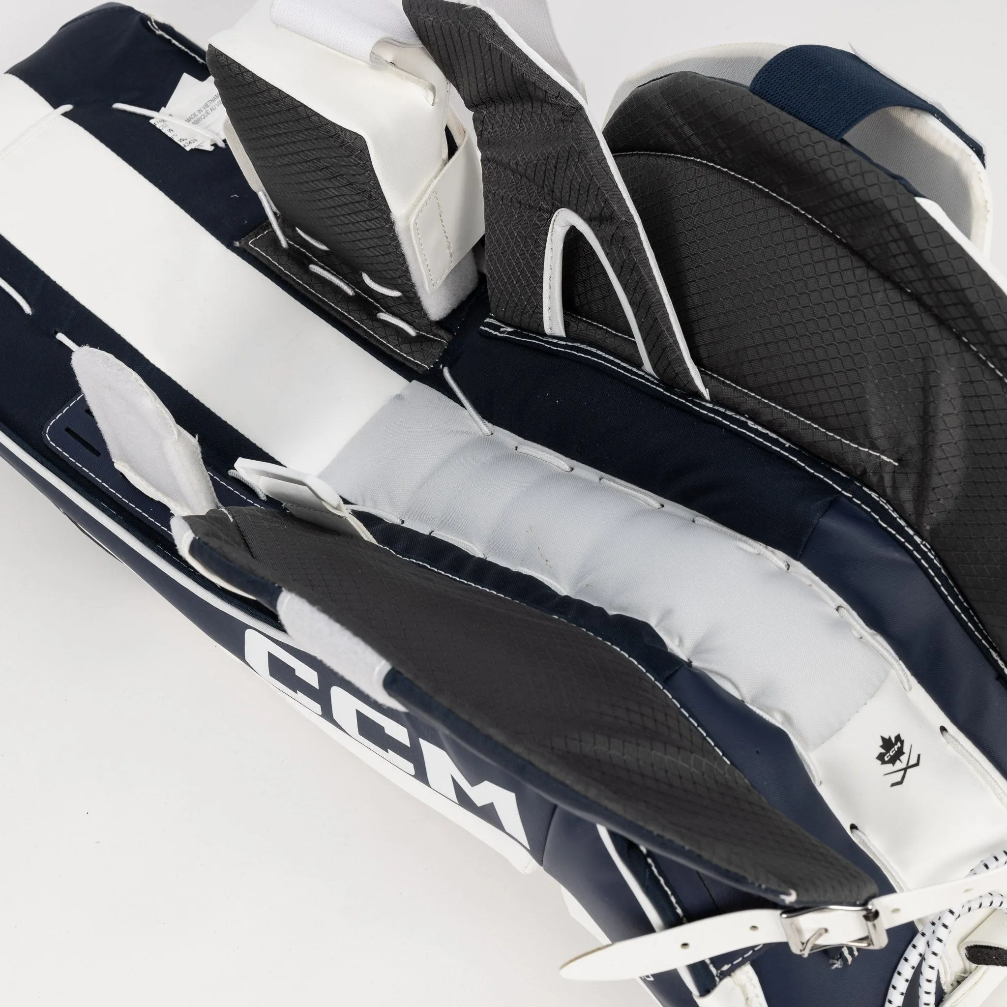 CCM Extreme Flex E6.5 Junior Goalie Leg Pads