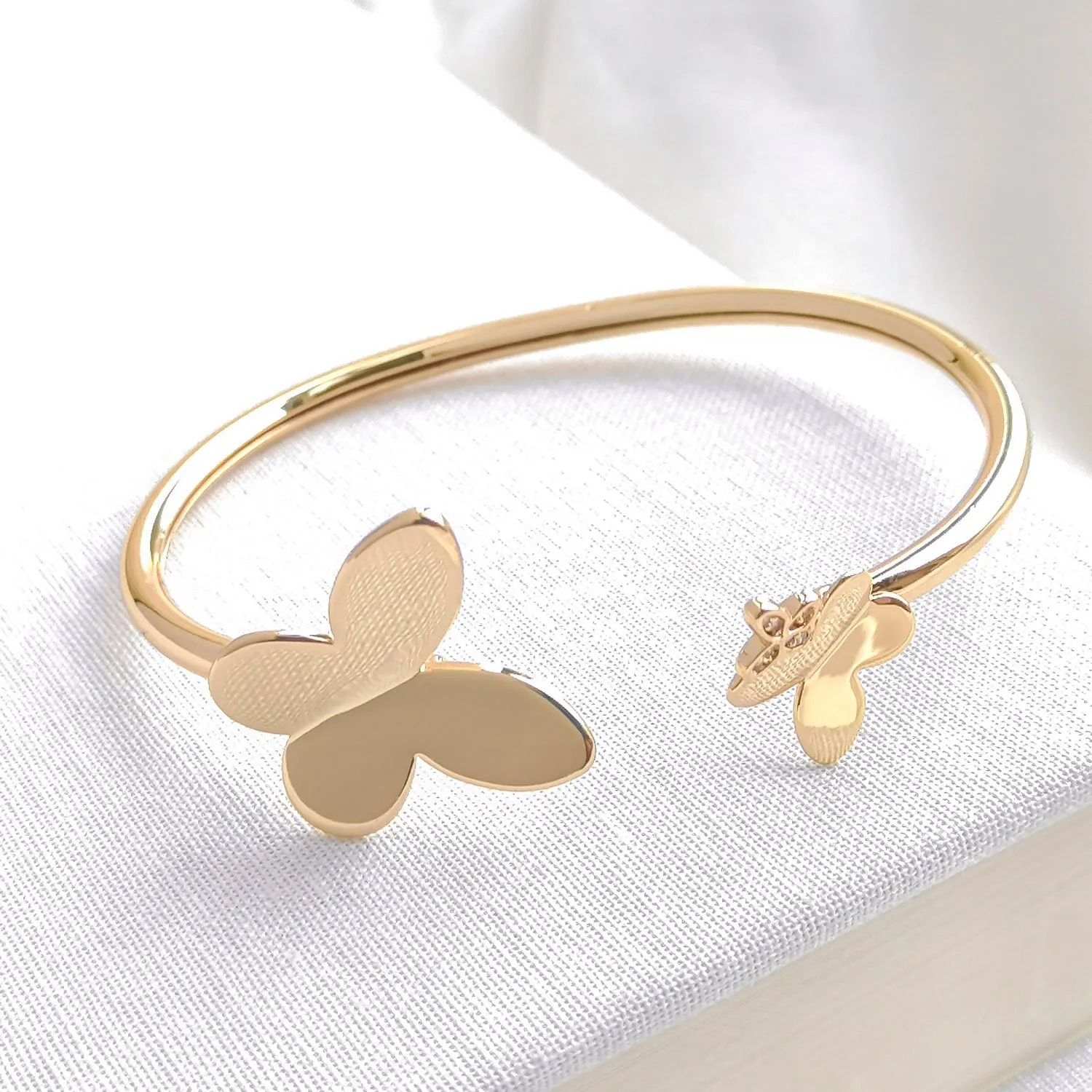 In a flutter flex cuff