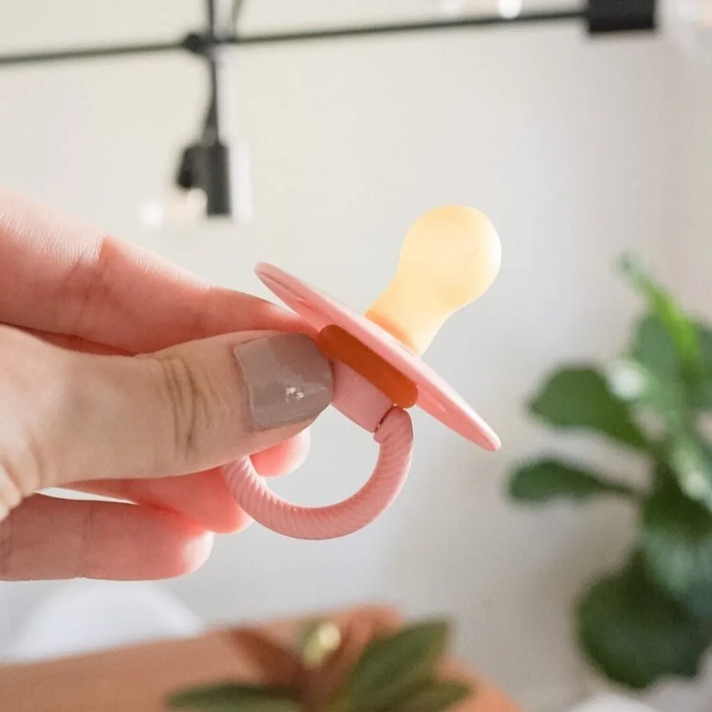 Itzy Soother™ Natural Rubber Pacifier - 0-6M