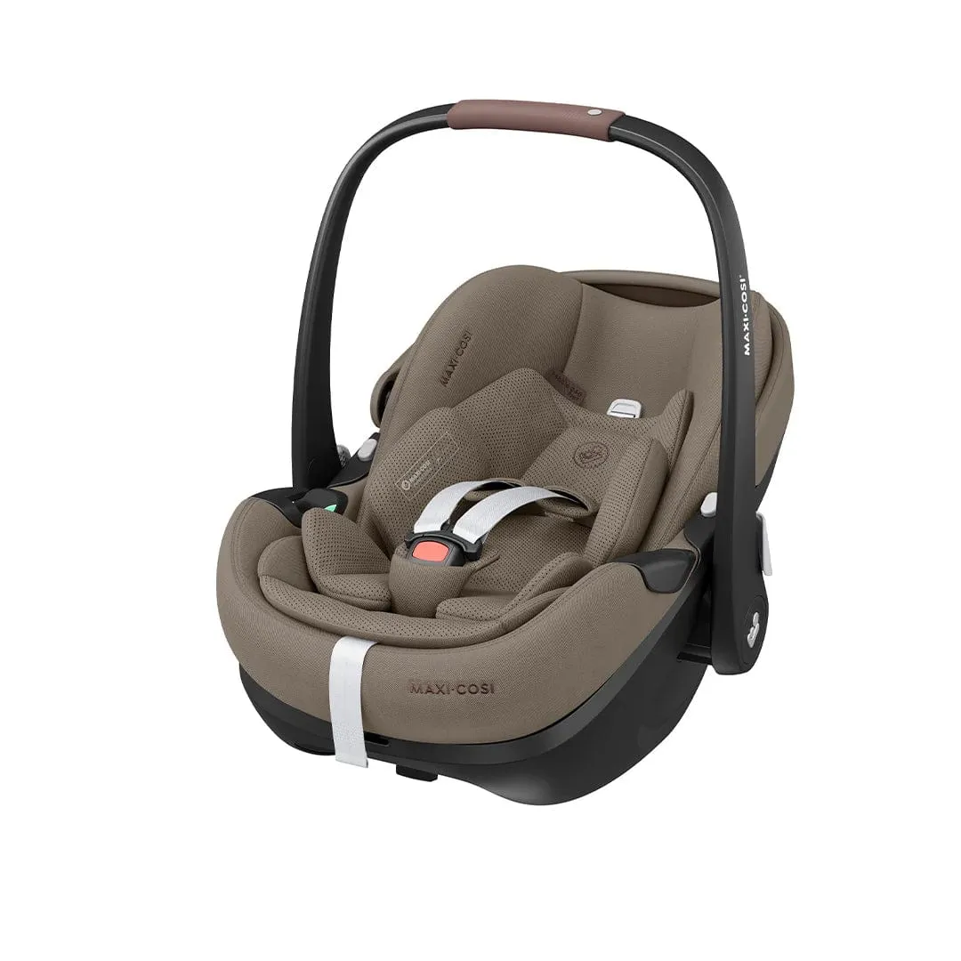 Maxi Cosi Pebble 360 PRO 2 Car Seat and Base - Twillic Truffle