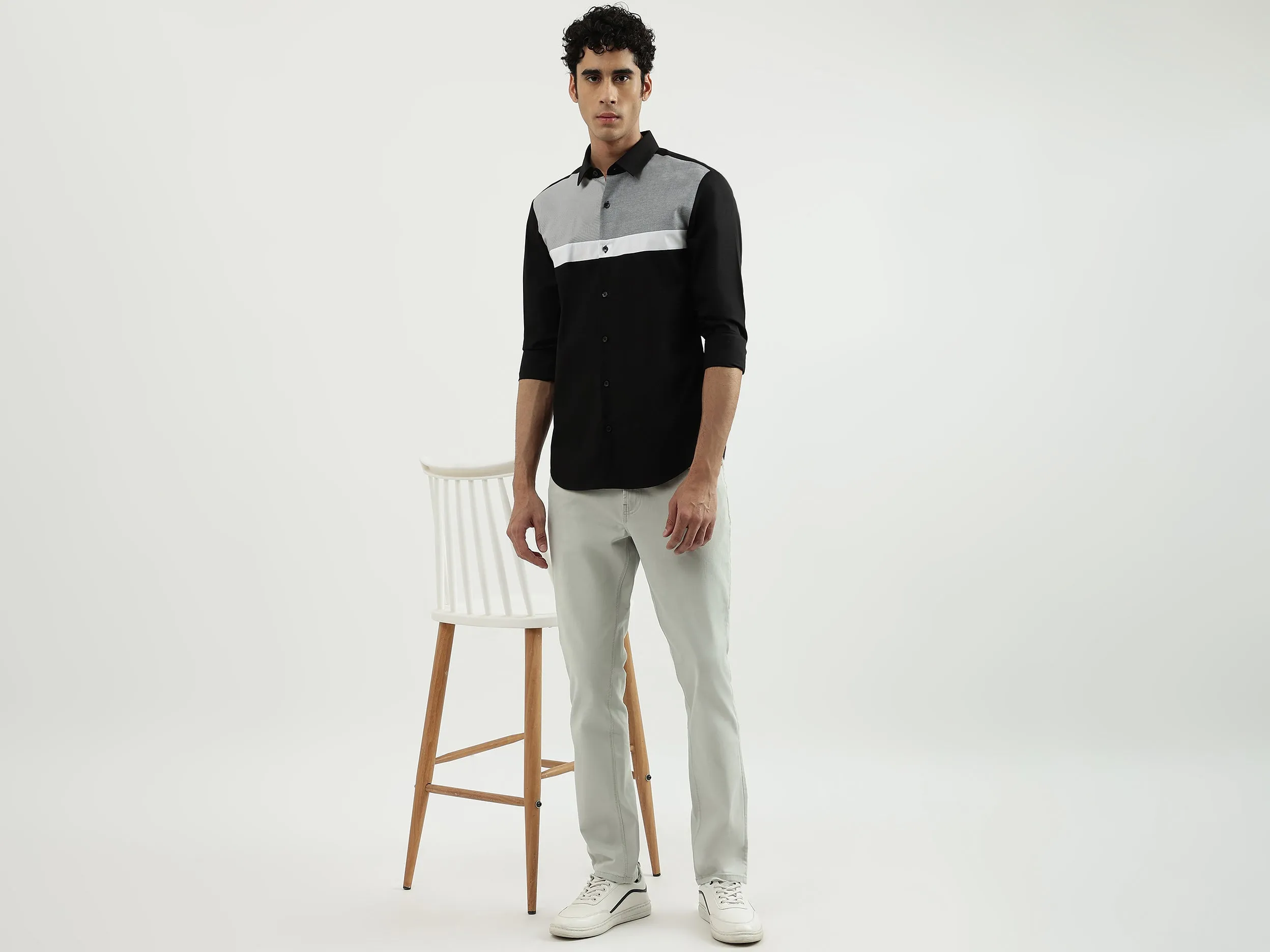 Men Colorblock Spread Collar Shirt