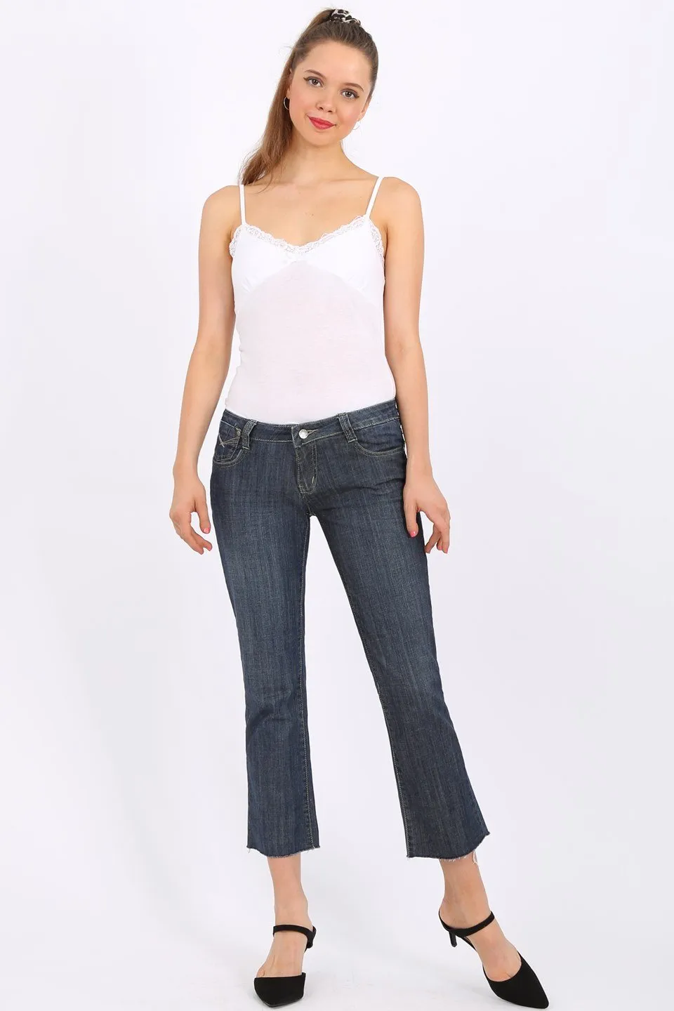 MISS PINKI Rowan cropped Jeans in blue