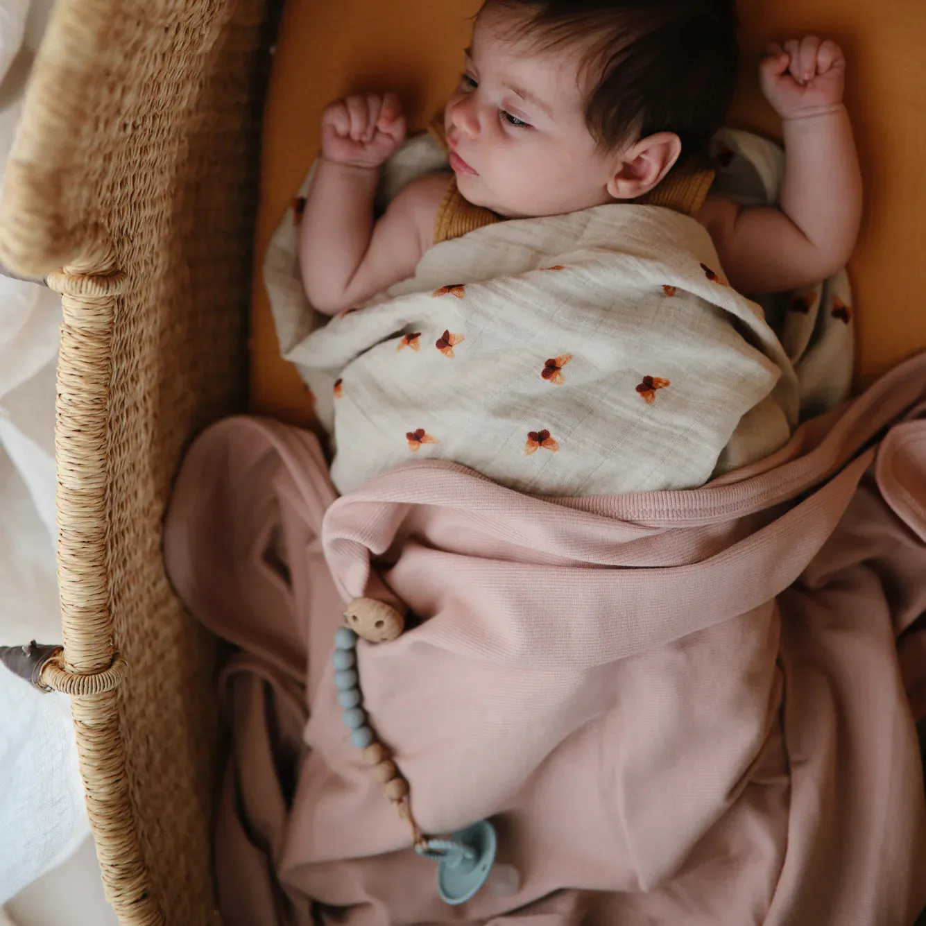 Muslin Swaddle Blanket (Blush)