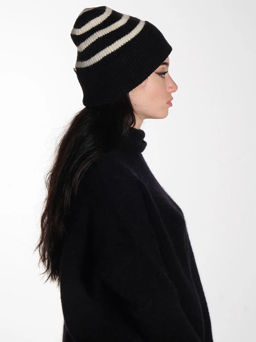 Nudaria Knitted Hat - Caviar