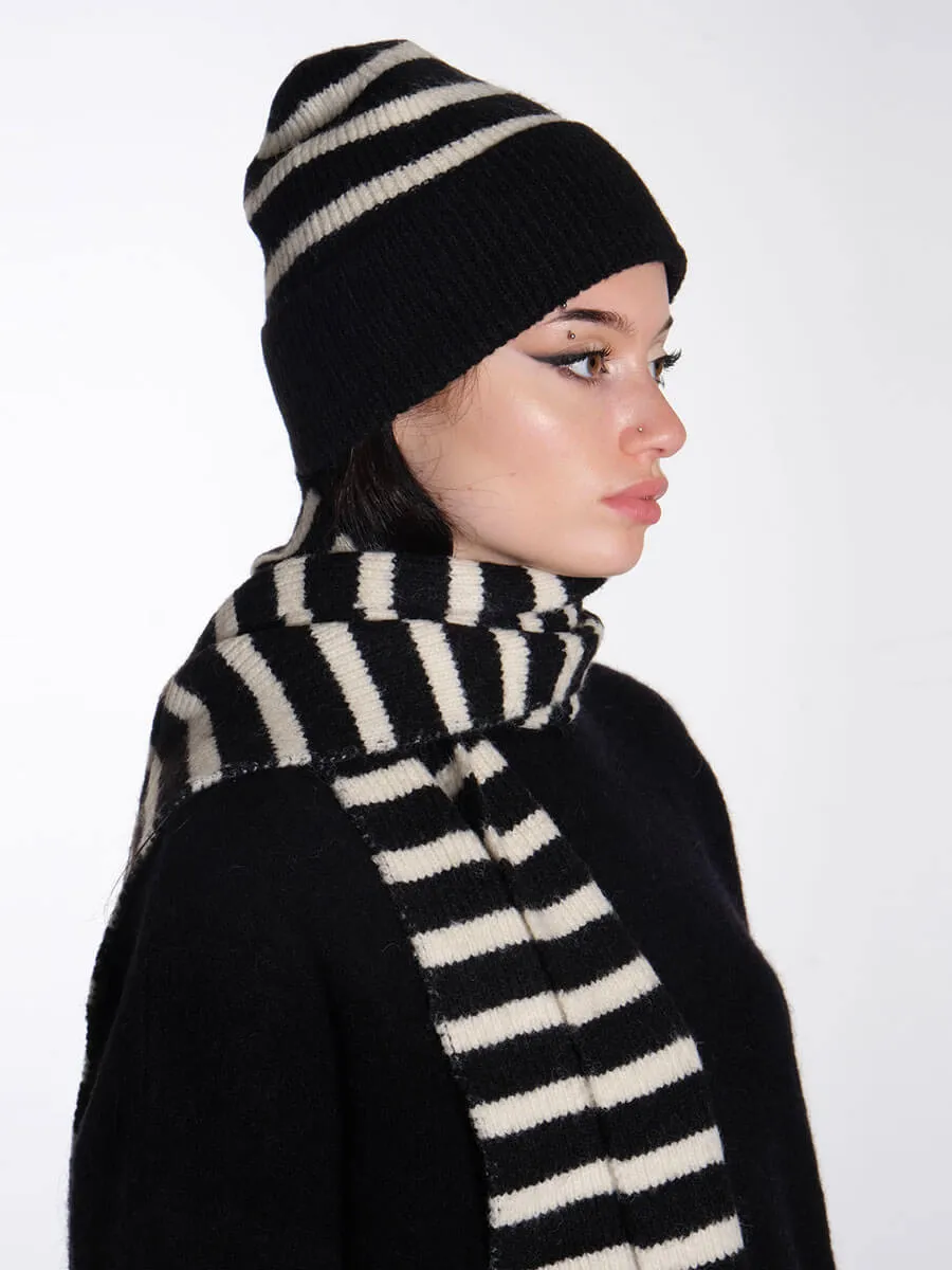 Nudaria Knitted Hat - Caviar
