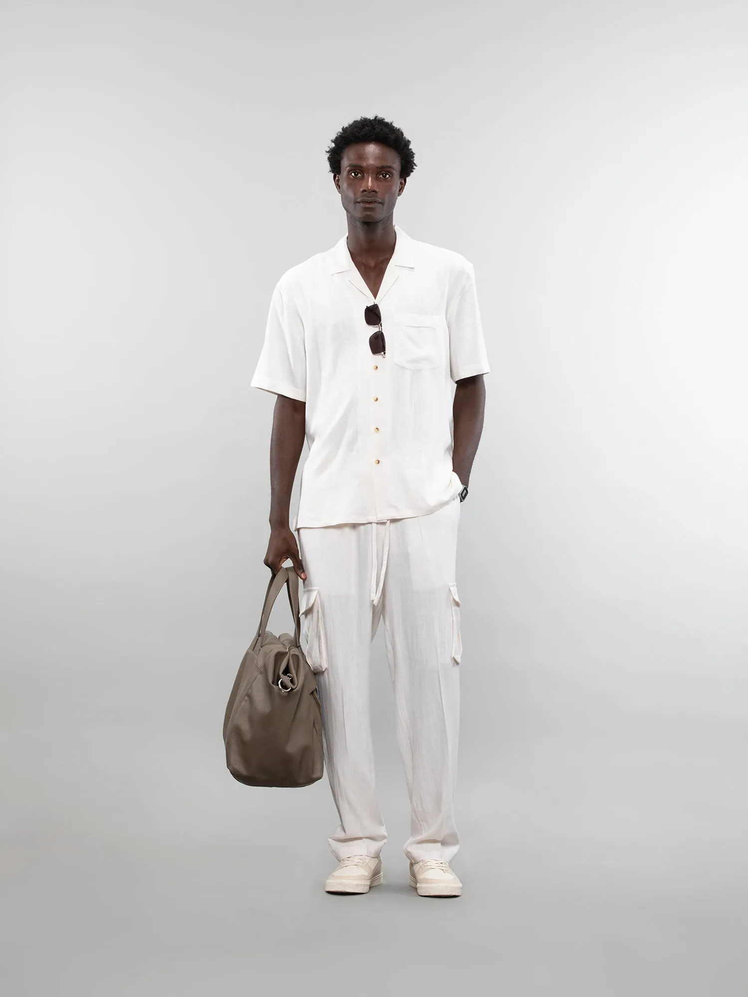 Short-sleeve linen shirt