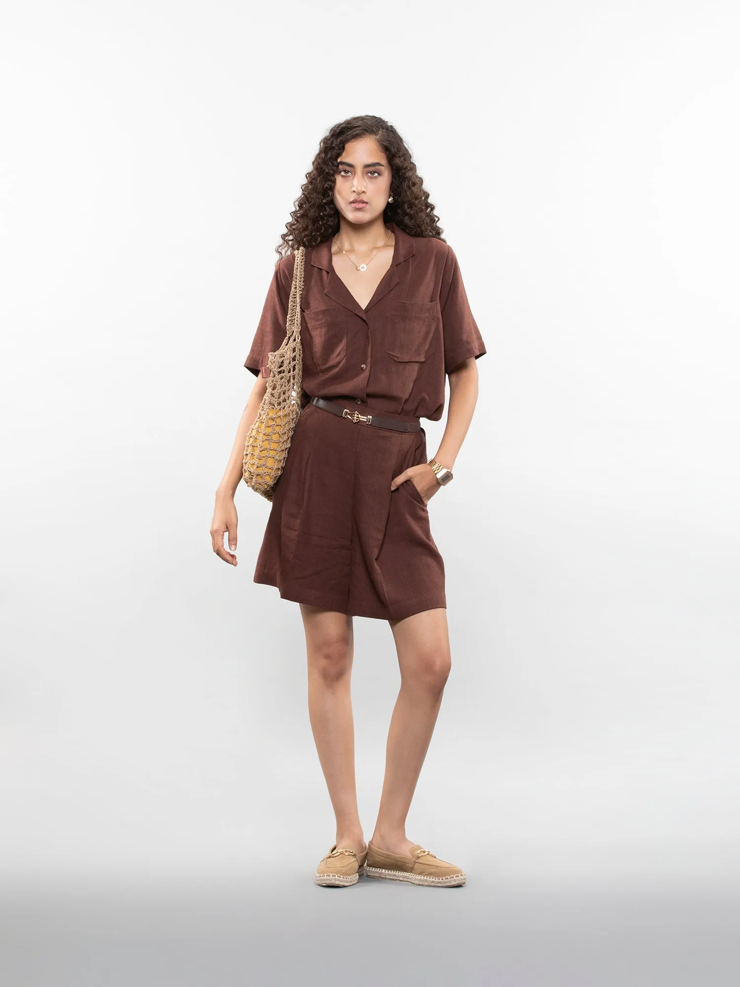 Short-sleeve linen shirt
