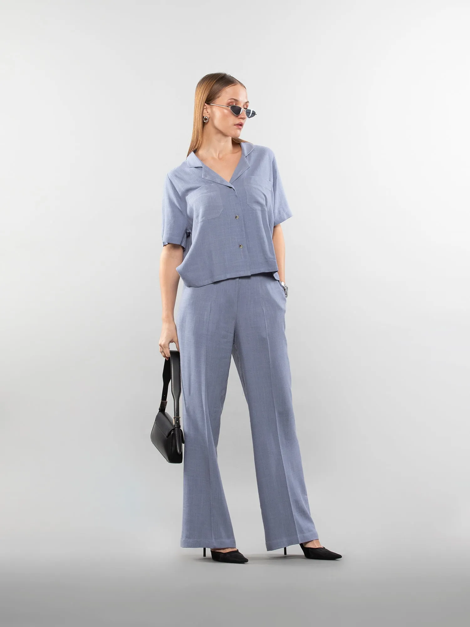 Short-sleeve linen shirt