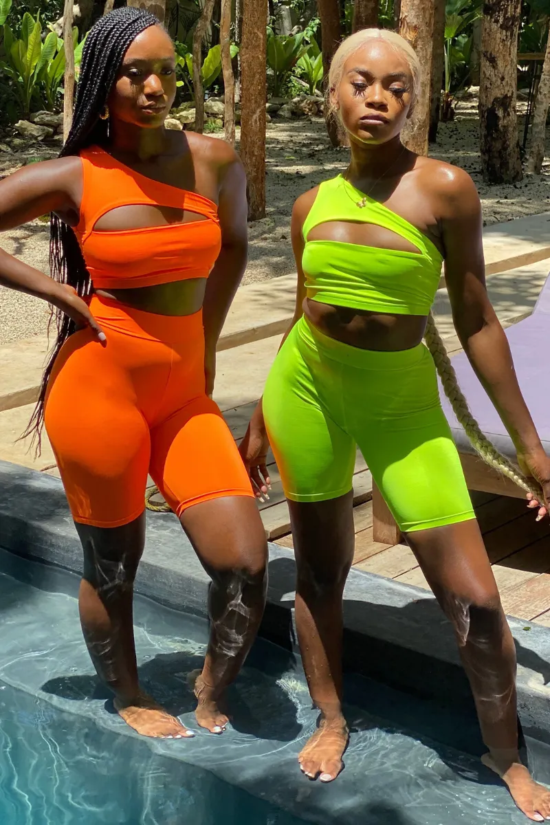 SIP & CHILL BIKER SHORTS | SET