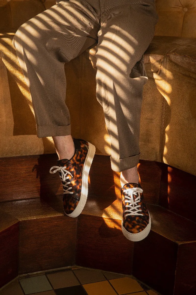Tortoise sneaker 