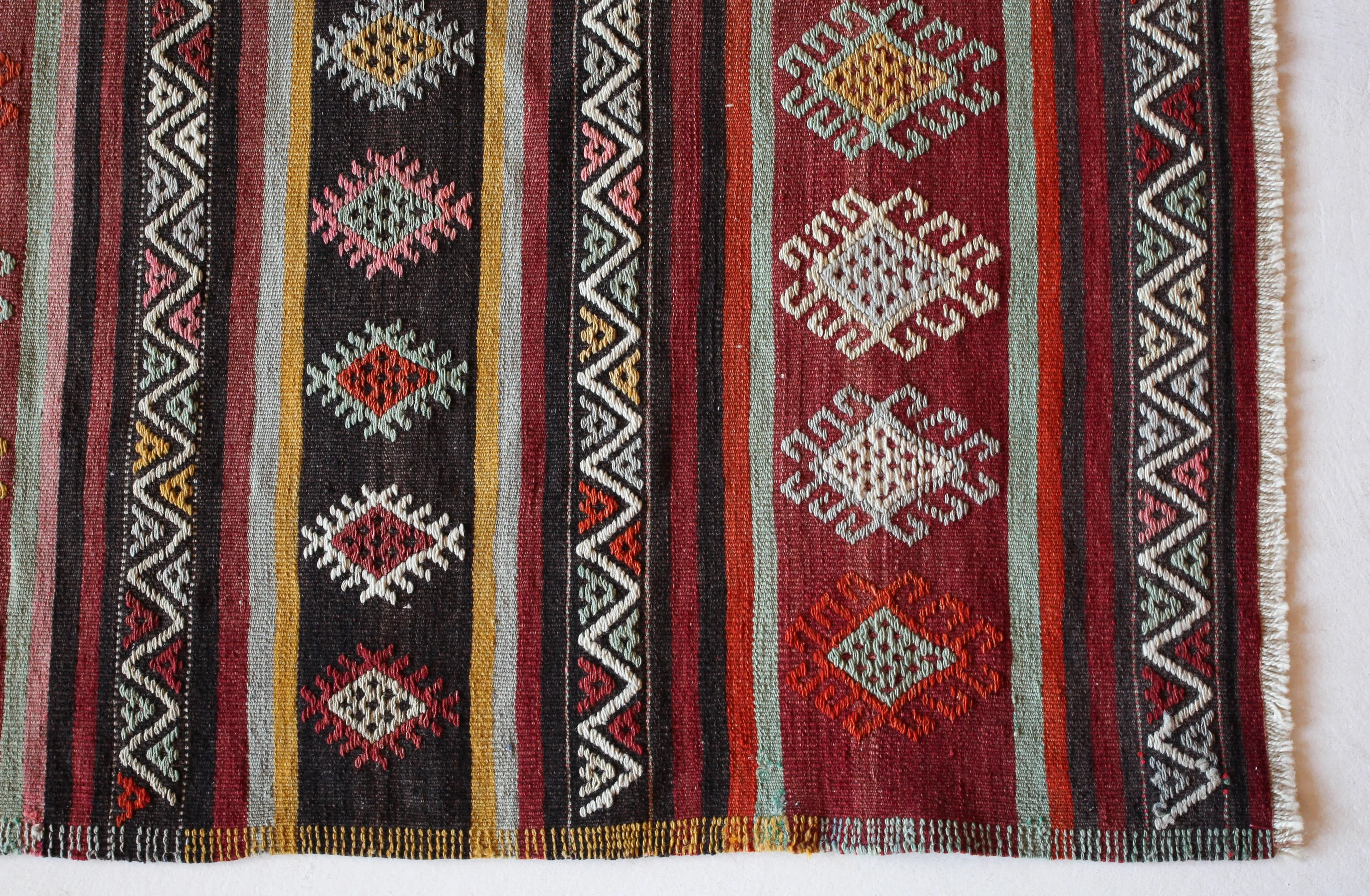 Vintage Anatolian Cicim Kilim Rug 4'11"x7'2"